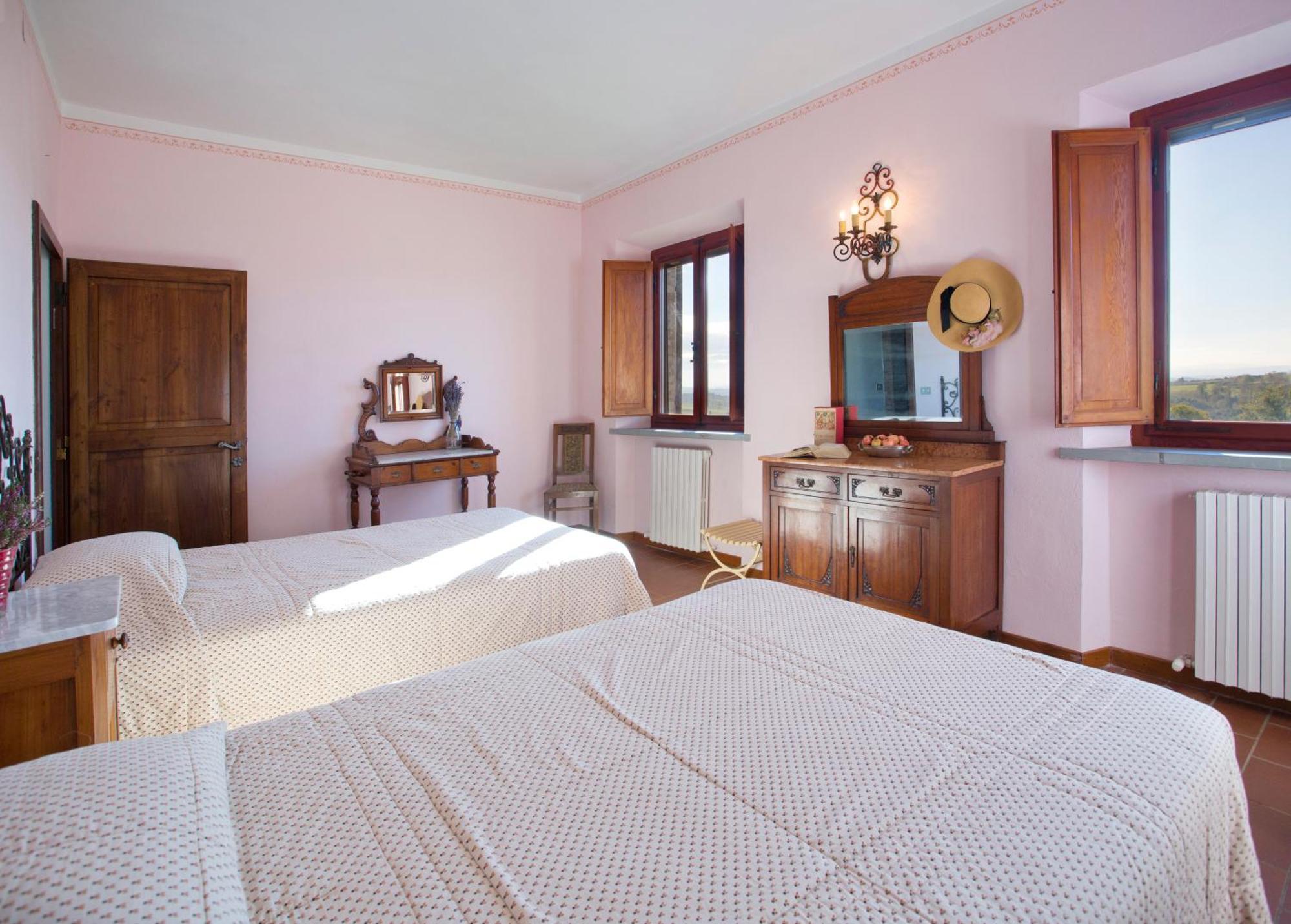 Colombaio Villa *